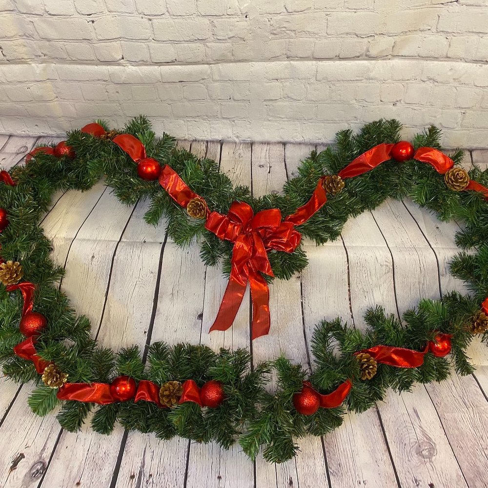Christmas fireplace Garland Bow Pine cones 9 feet RED